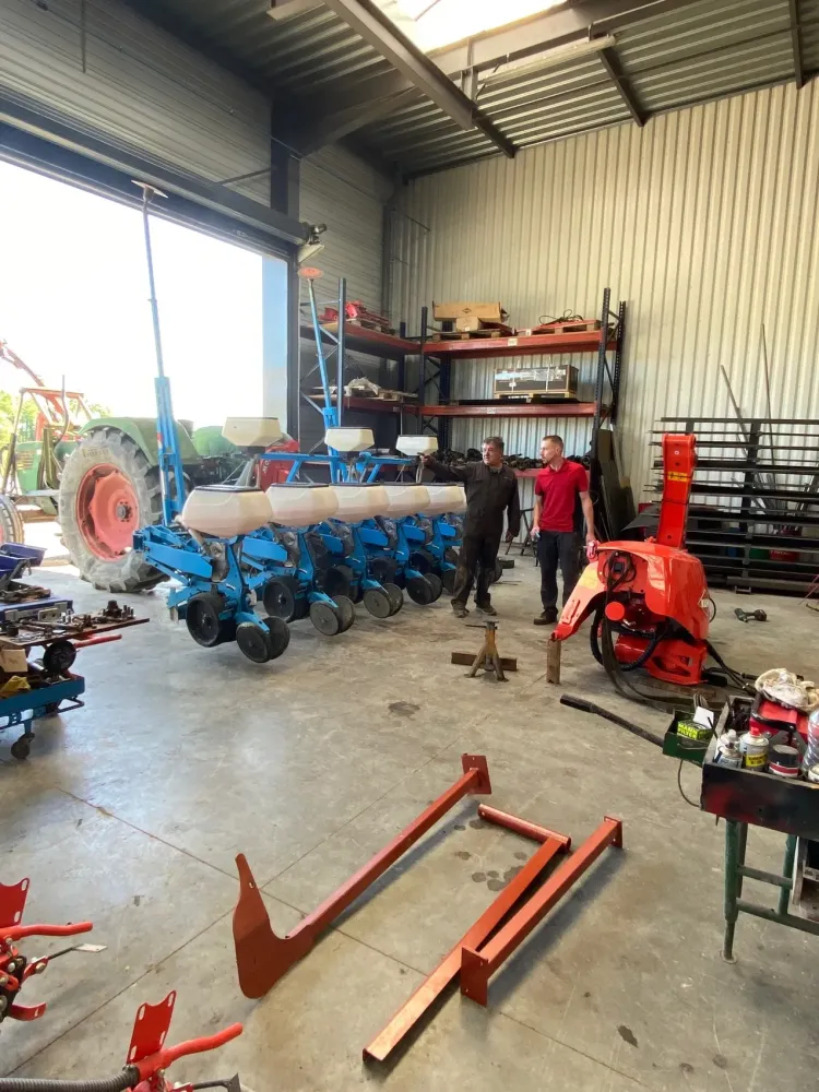 ATELIER J Claude et Morgan